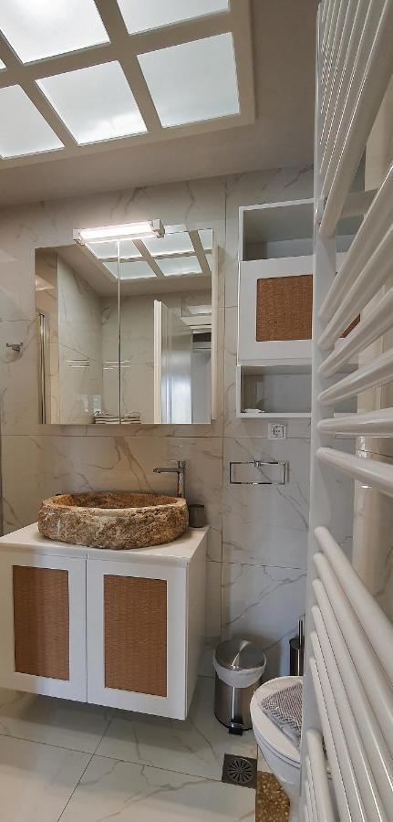 Malamas Apartment Каламата Екстериор снимка